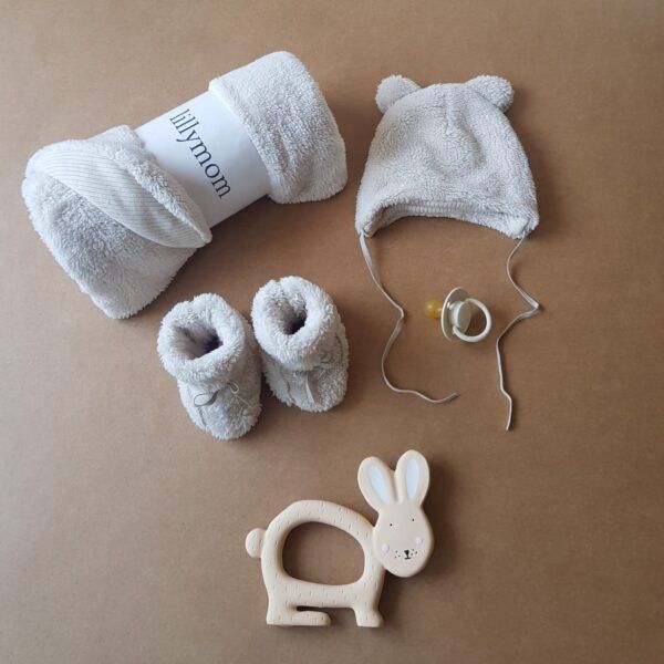 Welcome Baby TEDDY Set: Manta, patucos y gorrito