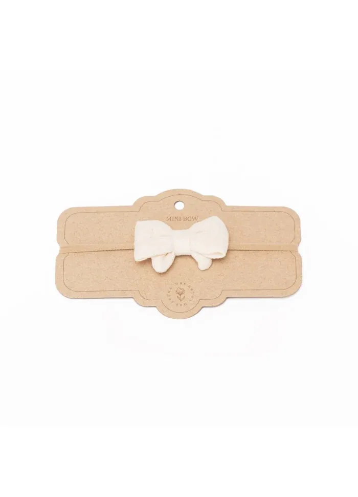 little-bow-headband-vanilla-mrs-ertha-littlies-mums-669_3df6f495fcd0ad6c0efdd8ac125e8197 Diadema lazo pequeño | VANILLA - Imagen 1