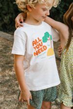 Camiseta ALL YOU NEED - Imagen 2